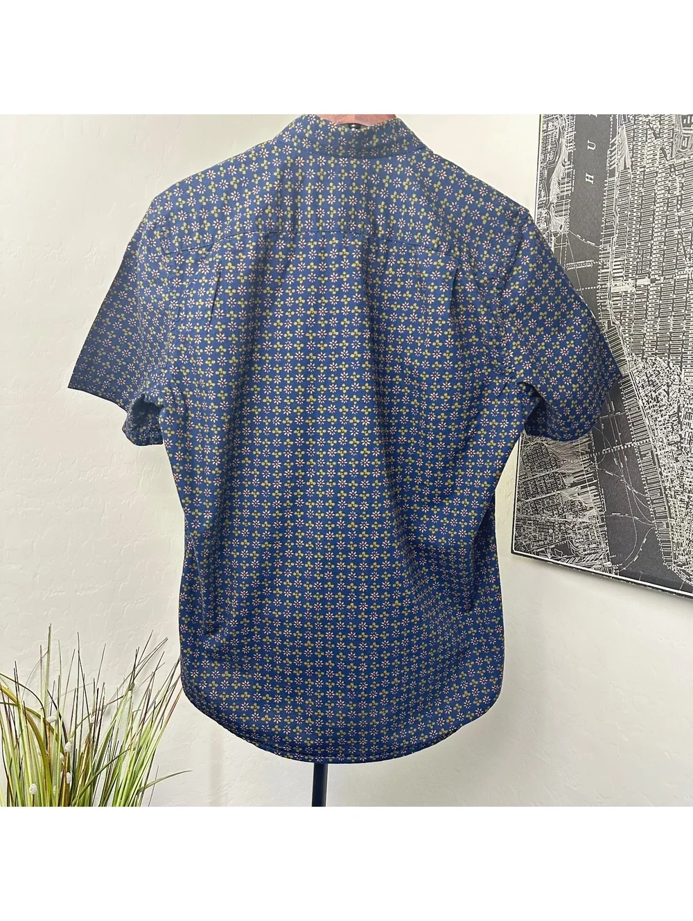 GAP Slim Fit Button Down Shirt Mens Medium Navy Floral Print Short Sleeve Cotton